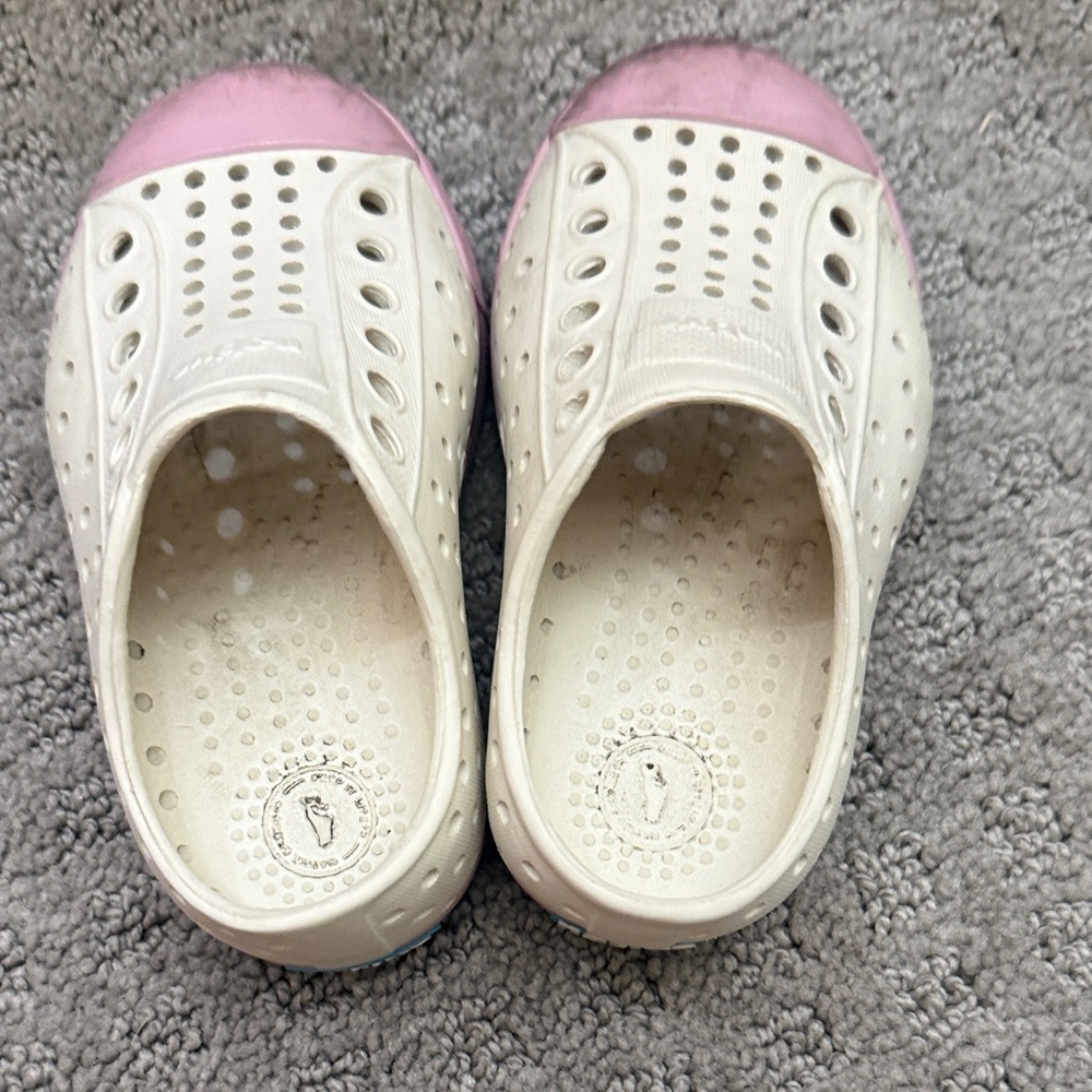 Kids Slip-On White Water Shoes with Pink Toe Cap